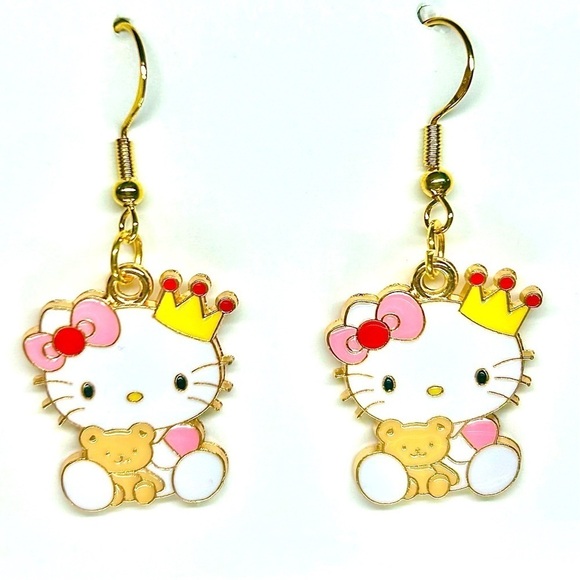 Hello Kitty Earrings - Picture 1 of 1